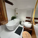 Old Town Penthouse 16 Guests Lägenhet Bukarest