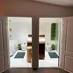 Lägenhet Old Town Penthouse 16 Guests Bukarest