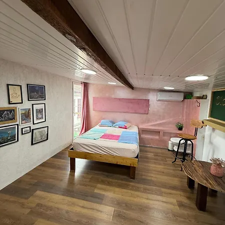 Old Town Penthouse 16 Guests *