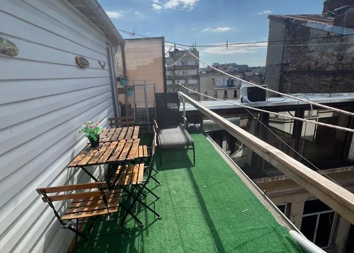 Old Town Penthouse 16 Guests Apartment *