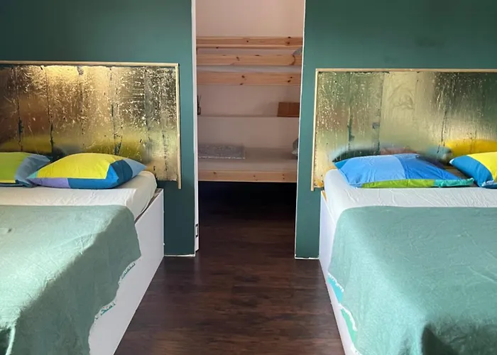 Old Town Penthouse 16 Guests *