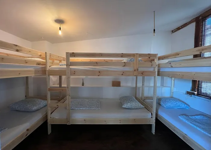 Old Town Penthouse 16 Guests *