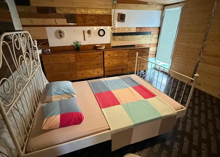 Old Town Penthouse 16 Guests * Bukarest